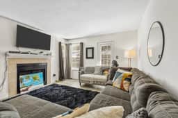 London House | Orlando Airport Private Condo - Image 2