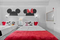 2 Bedroom Deluxe | Theme Park Free Shuttle Include - Image 4