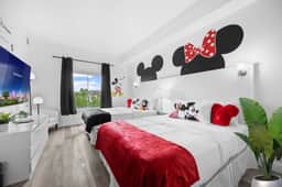 2 Queen Beds | Theme Park Free Shuttle Included - Image 3