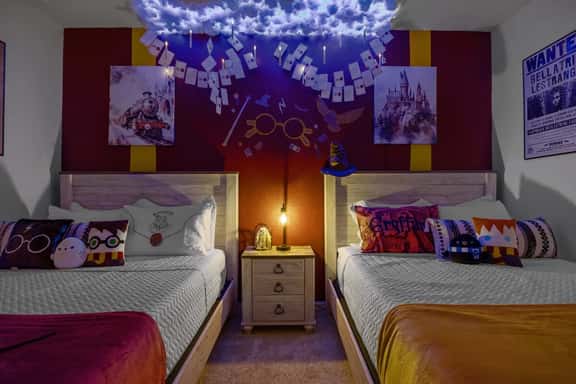 Near Disney | Themed Townhouse + Resort Pool - Image 1