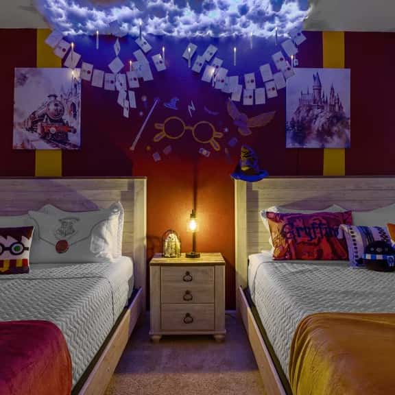 Near Disney | Themed Townhouse + Resort Pool - Image 1